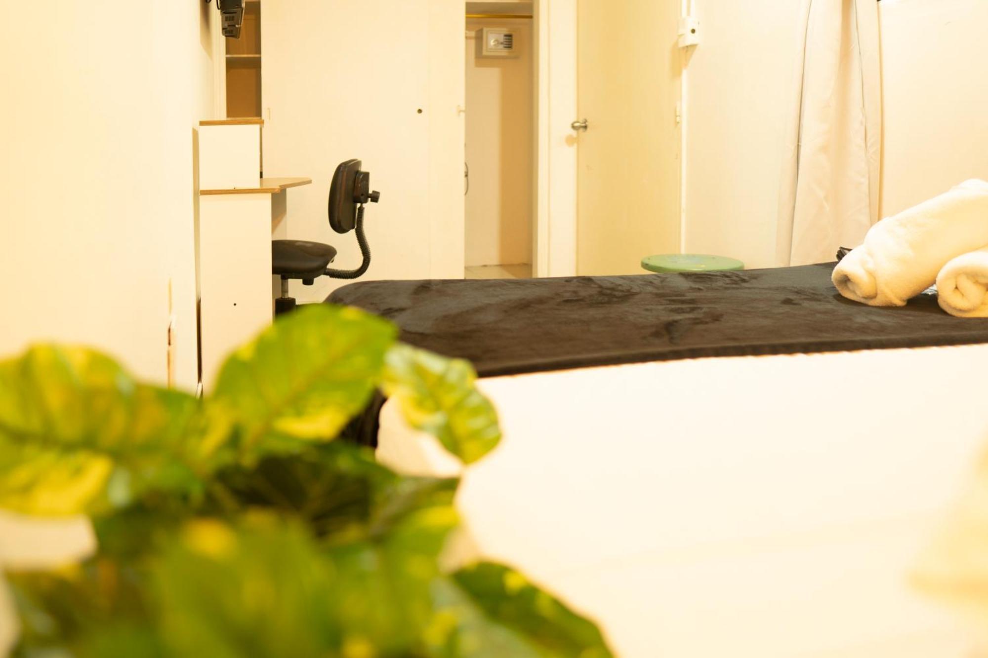 Africa House-Casa Hotel Laureles-La70 Меделин Екстериор снимка