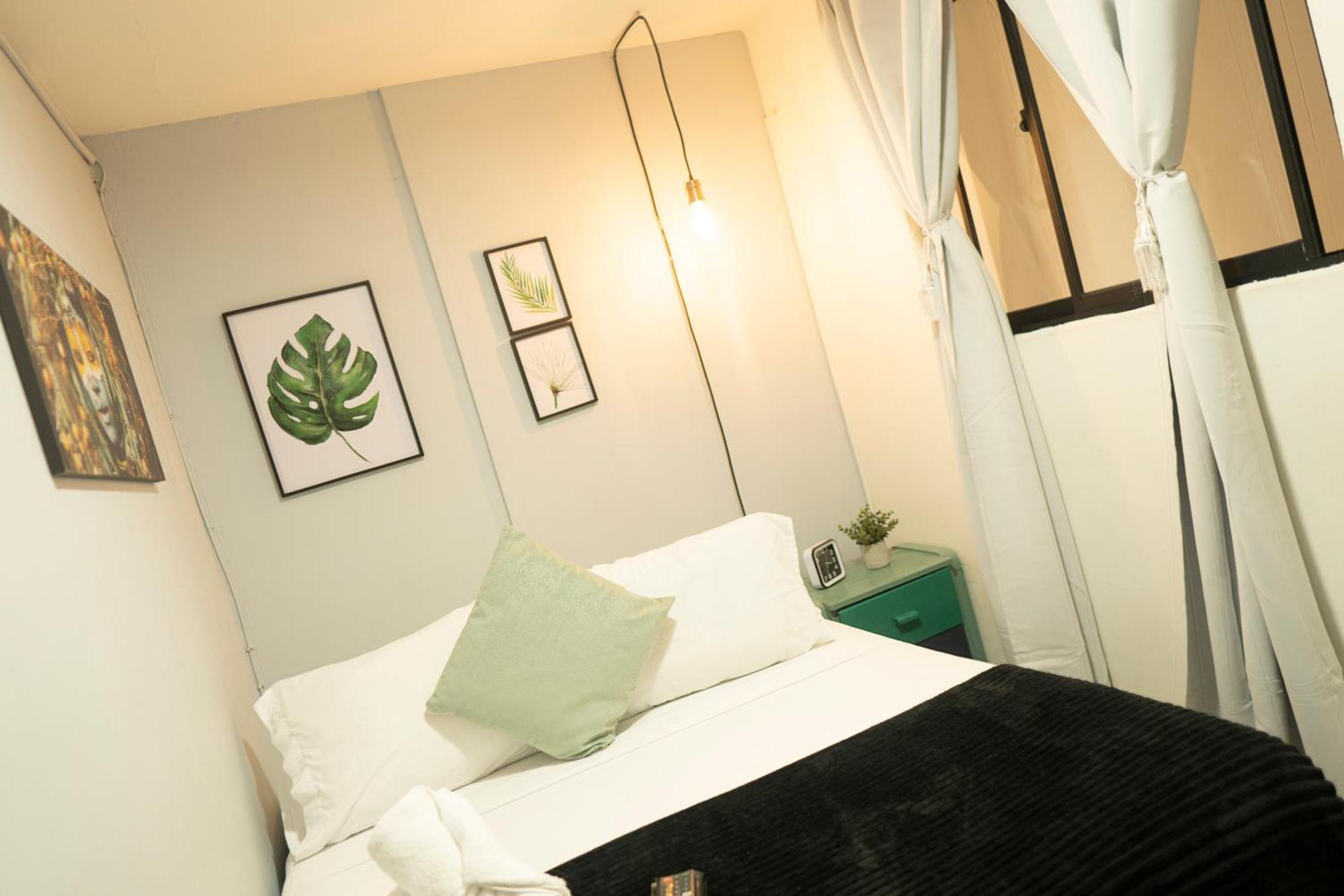 Africa House-Casa Hotel Laureles-La70 Меделин Екстериор снимка