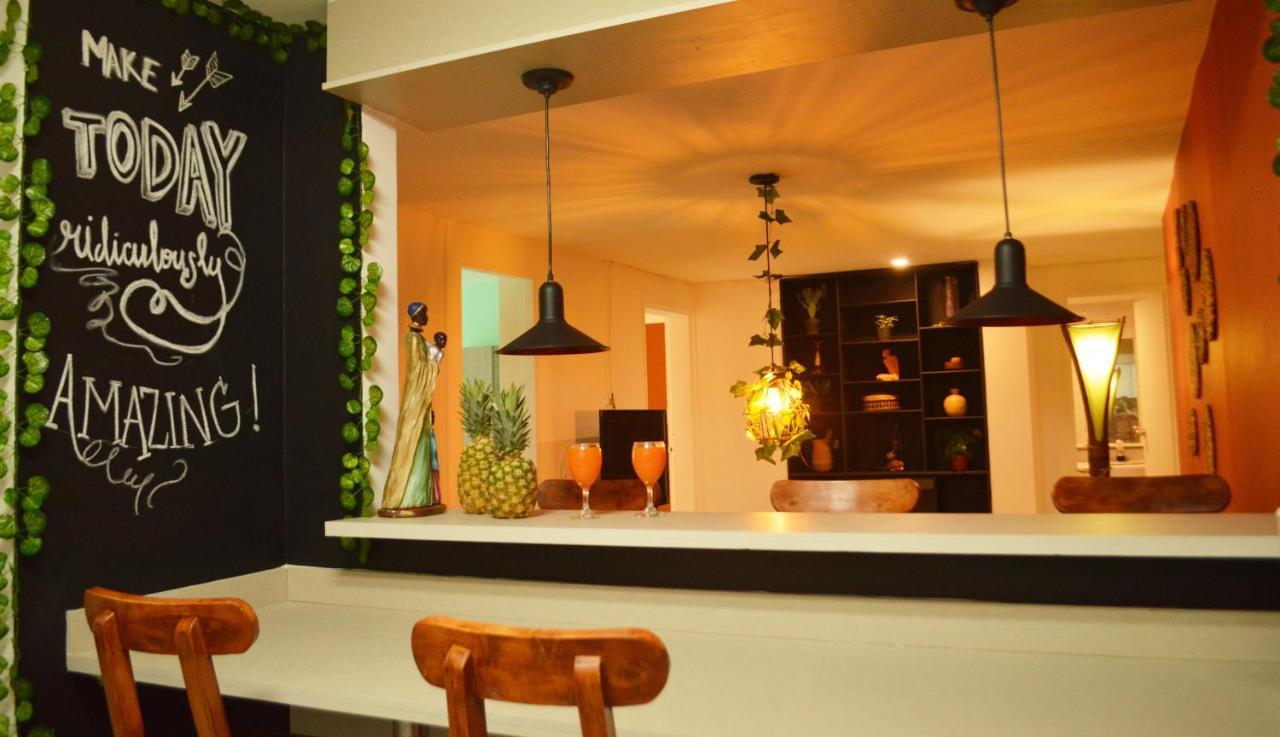 Africa House-Casa Hotel Laureles-La70 Меделин Екстериор снимка